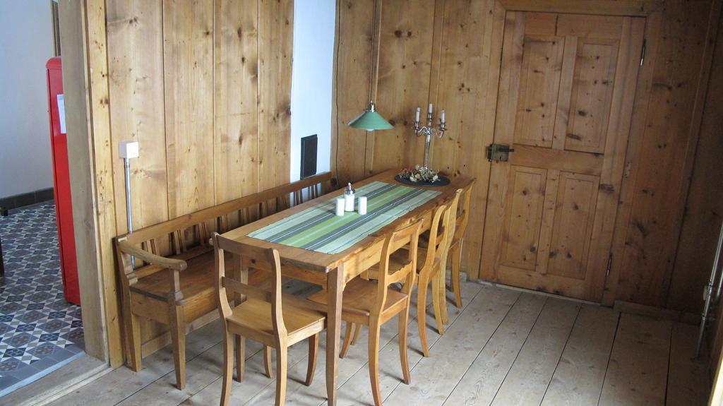 Ferienwohnung Graubuenden/ Castiel Exteriör bild