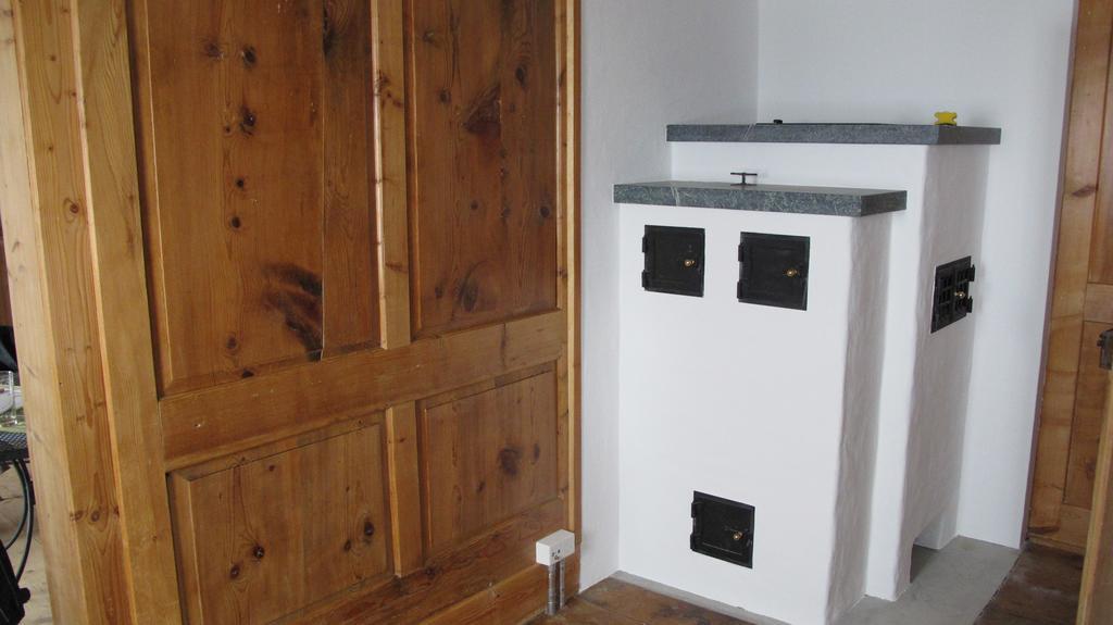 Ferienwohnung Graubuenden/ Castiel Exteriör bild